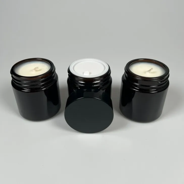 Świeca sojowa zapachowa w szkle ciemnobrązowym - bawełniany knot 120 ml